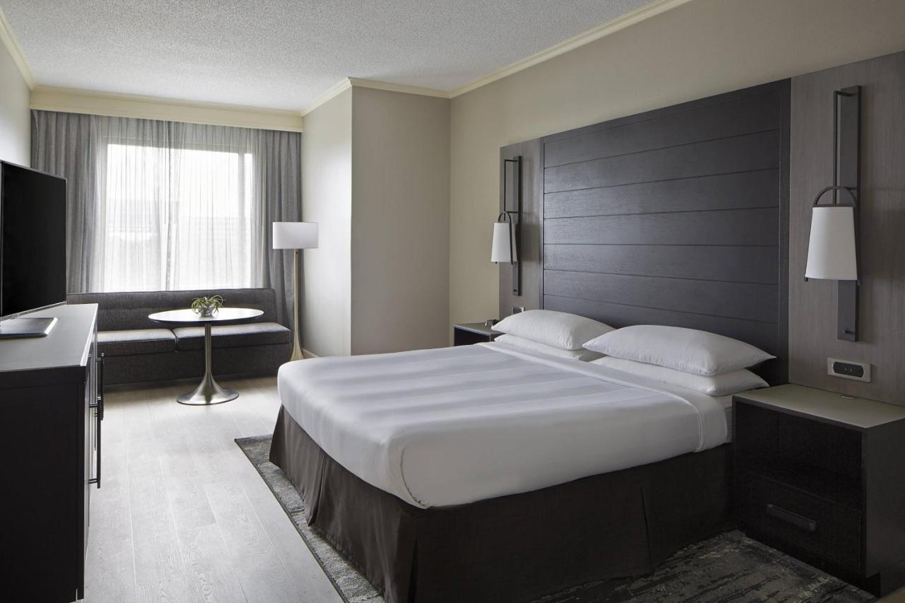 Dallas/Plano Marriott At Legacy Town Center Exterior photo